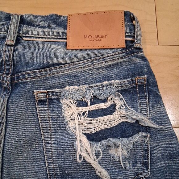 MOUSSY VINTAGE High Rise Denim Shorts Button Fly Raw Hem Distressed Size 24"x5" - Picture 5 of 9